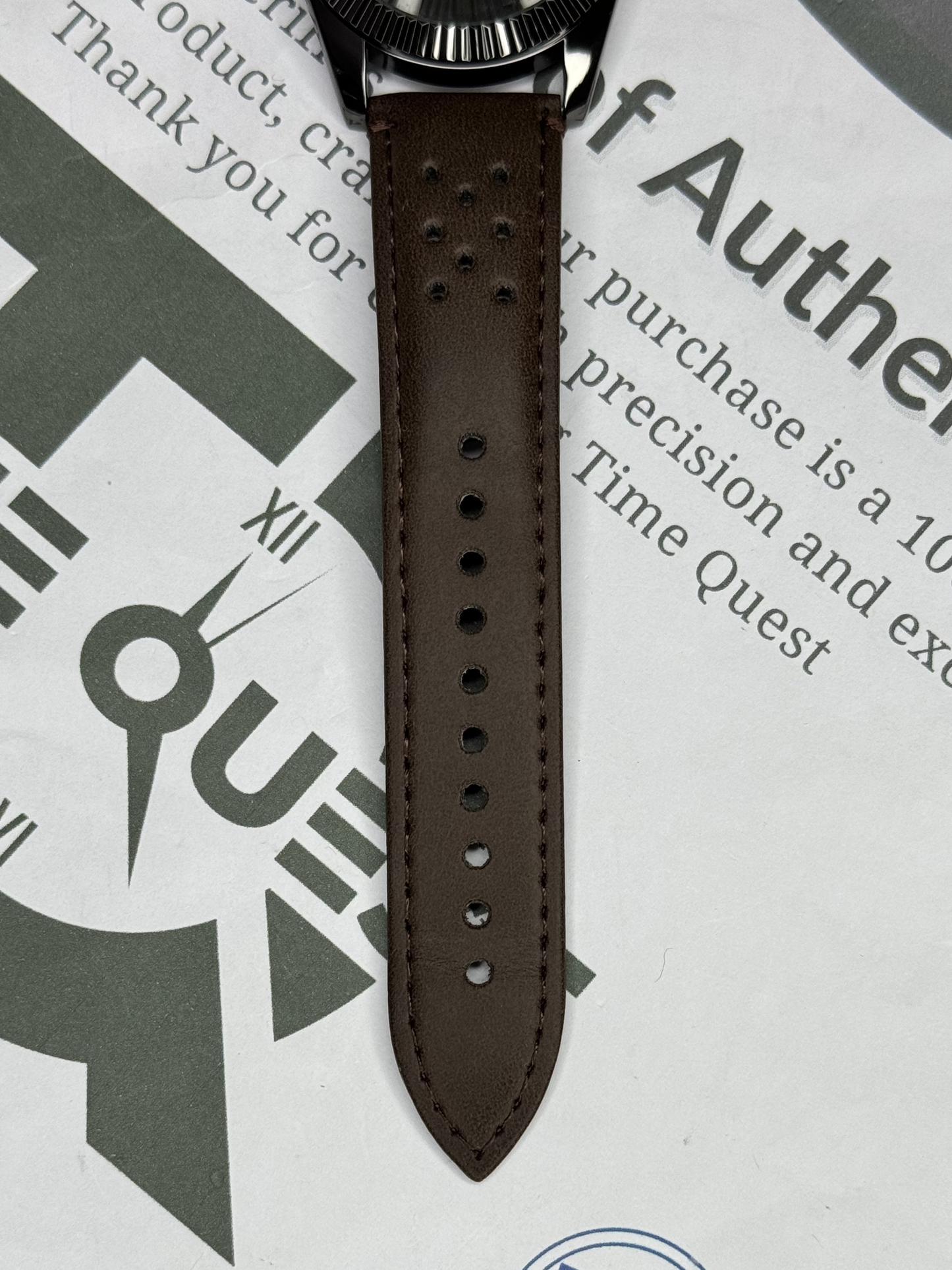 TOMI T-098 Premium Quality Round Dial Analog Quartz Movement Straps Watch