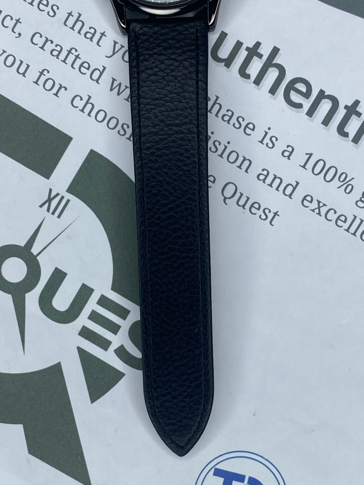 TOMI T-024 Round Dial Analog Quartz Movement Straps Watch With Magnetic Lock & Date Display