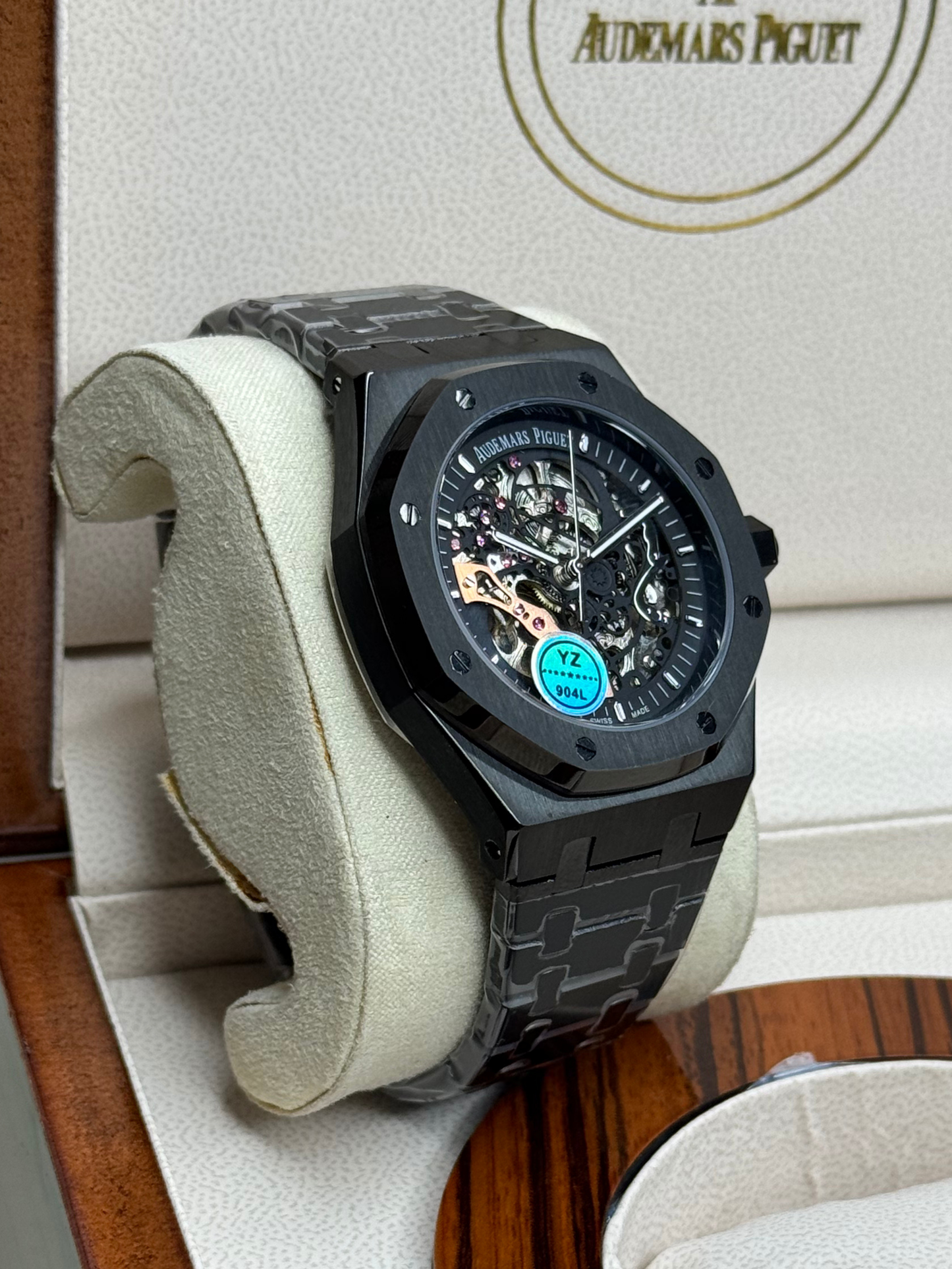 AUDEMARS PIGUET Men's Automatic - Mechanical Movement Luxury Chain Watch