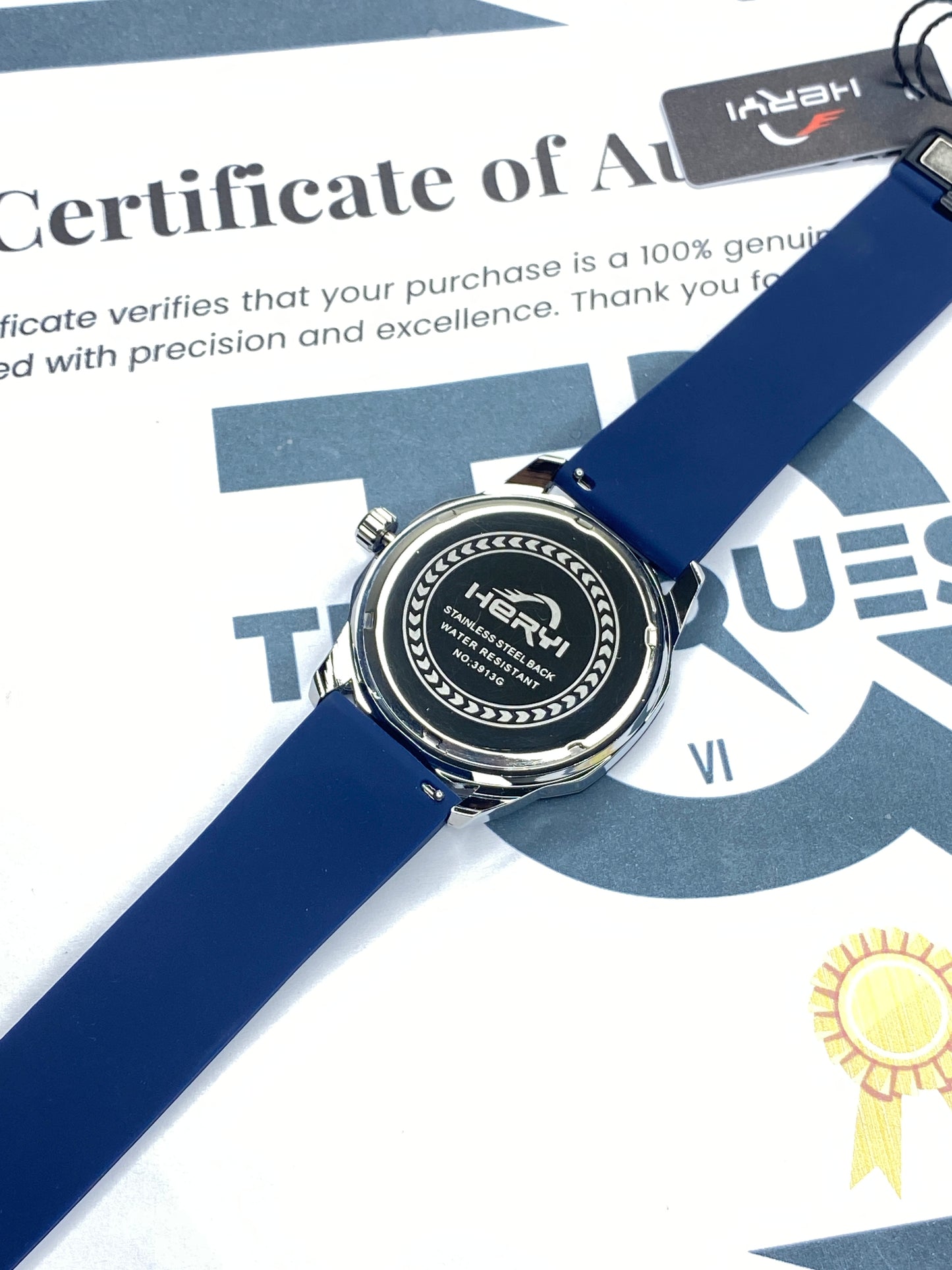 Heyri -  Magnetic Lock & Silicone Straps Wrist Watch For Men
