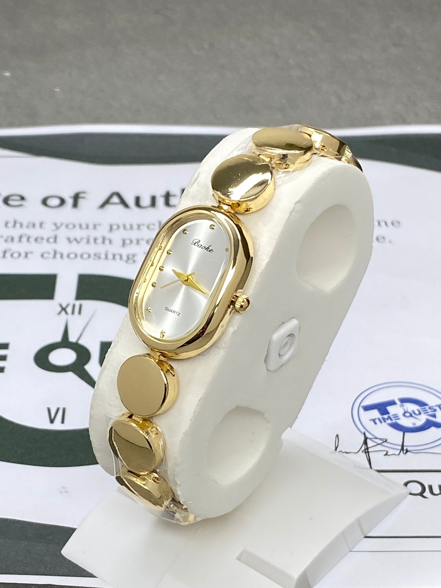 Baoke Ladies Oval Shape Dial Chain Watch – Perfect Gift for Her
