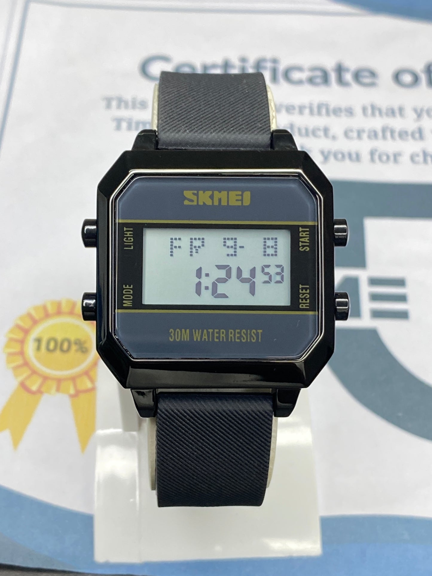 SKMEI 1814 Sports Watch For Men With Digital Display