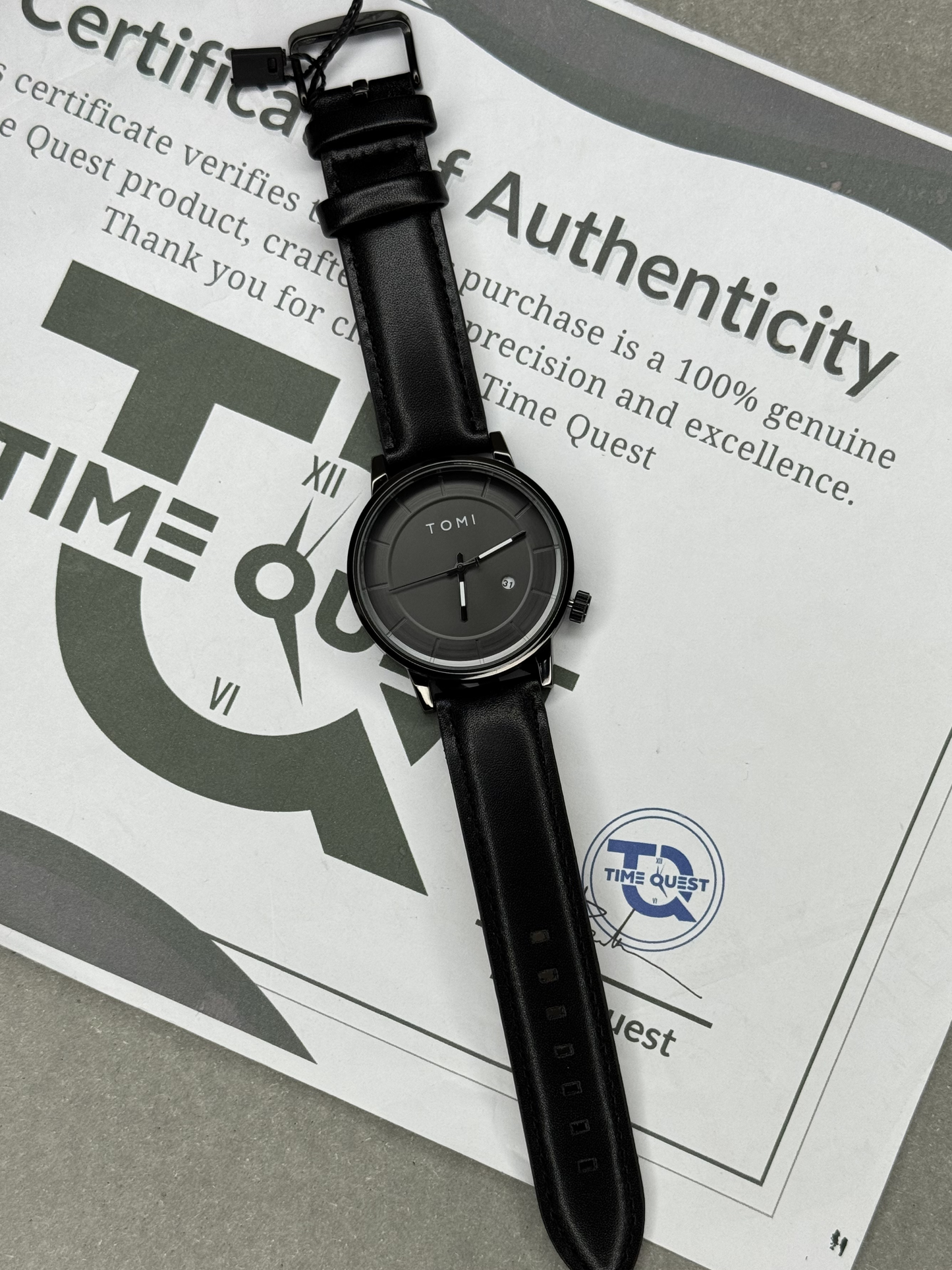 TOMI T-101 Analog Quartz Movement Straps Watch With Date Display For Men