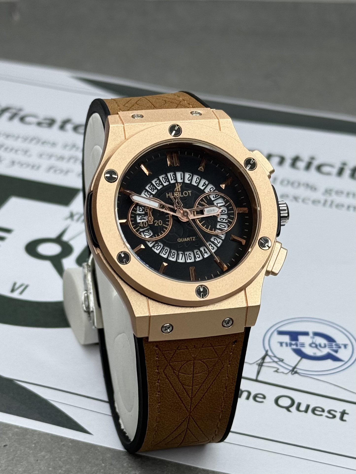 HUB Geneve Analog Display Straps Watch With Date Display & Master Lock