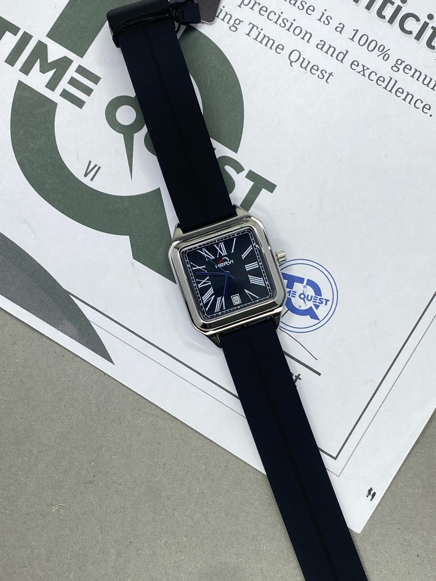 HERYI Square Design Magnetic Lock & Silicone Straps Watch For Men