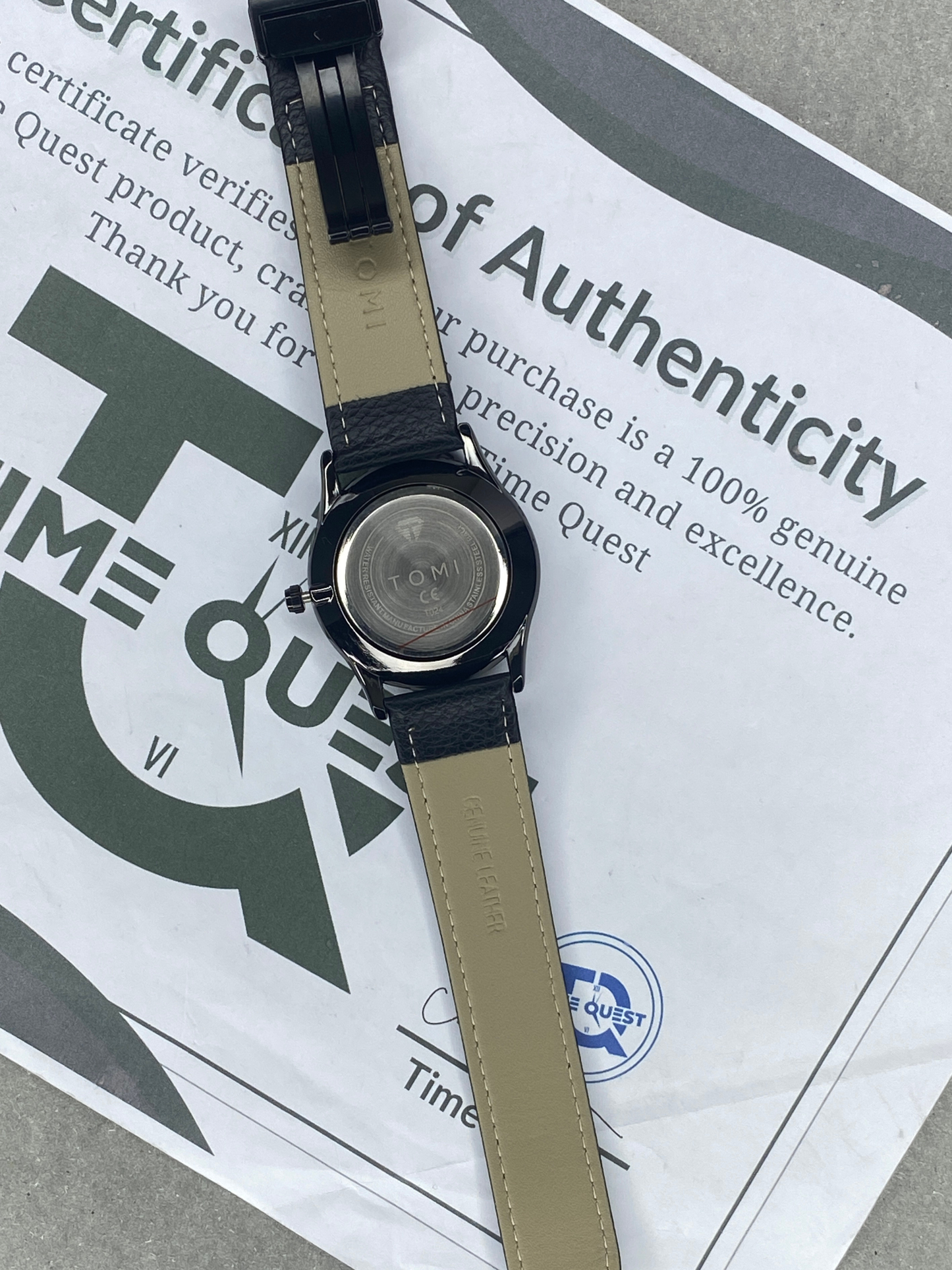 TOMI T-024 Round Dial Analog Quartz Movement Straps Watch With Magnetic Lock & Date Display