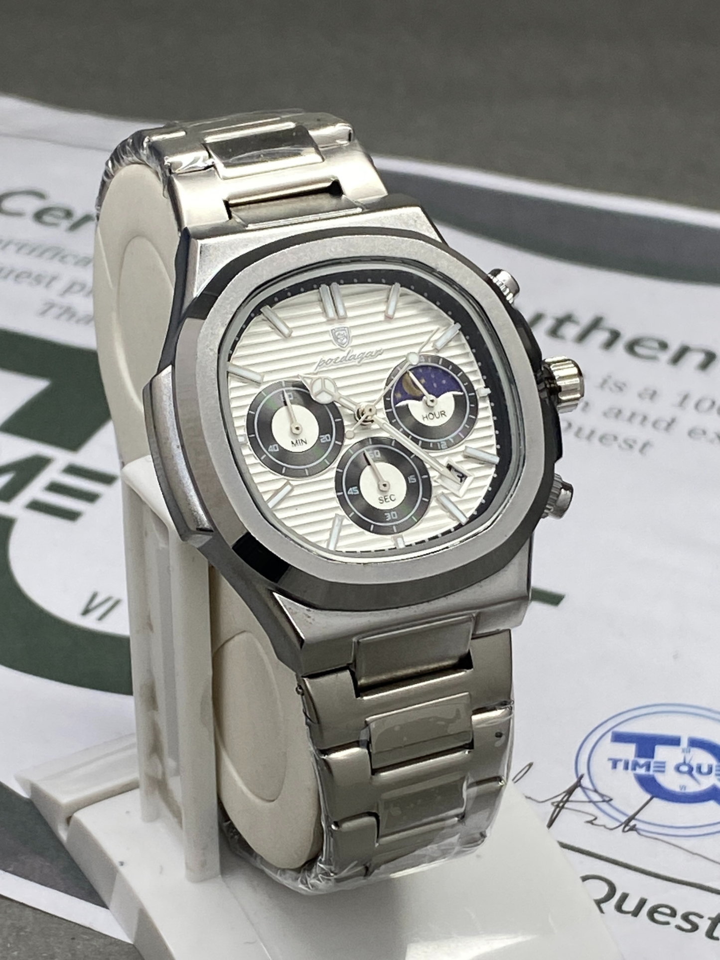 Men's Luxury Chronograph Working Analog Sweep Movement Chain Watch With Date Display