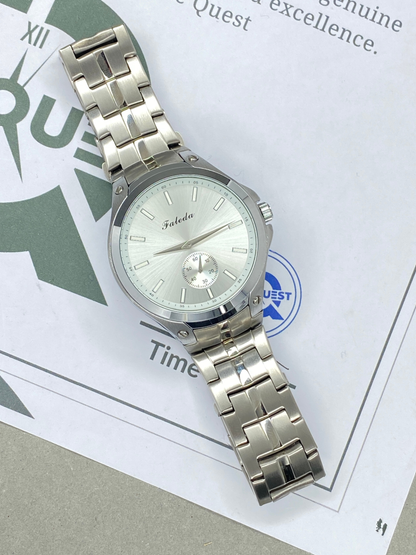 Men’s Down Second Round Dial Analog Watch with Stainless Steel Chain