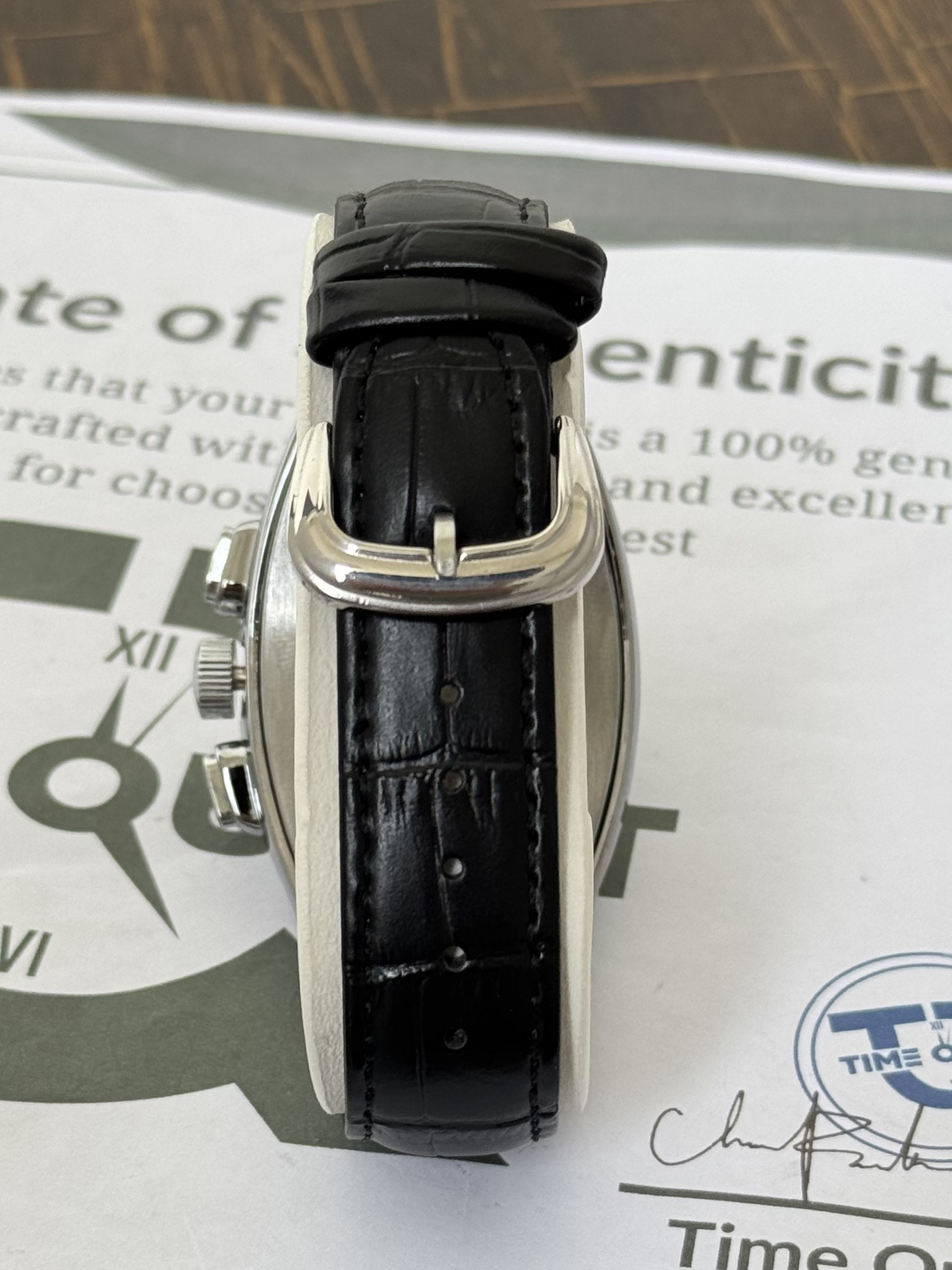 FRANCK MULLER Swiss Made Premium Chronograph Watch for Men with Smooth Sweep Movement
