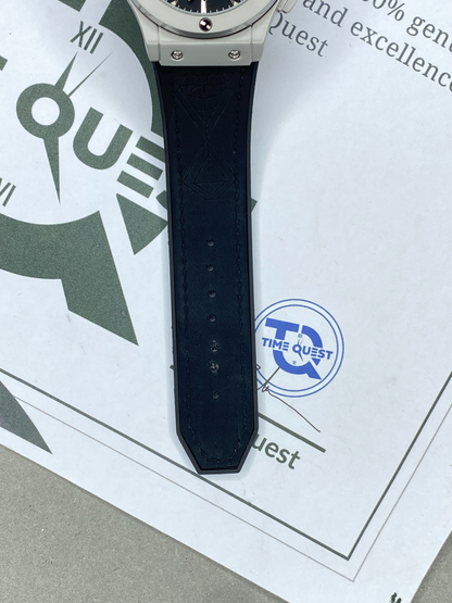 HUB Geneve Analog Display Straps Watch With Date Display & Master Lock