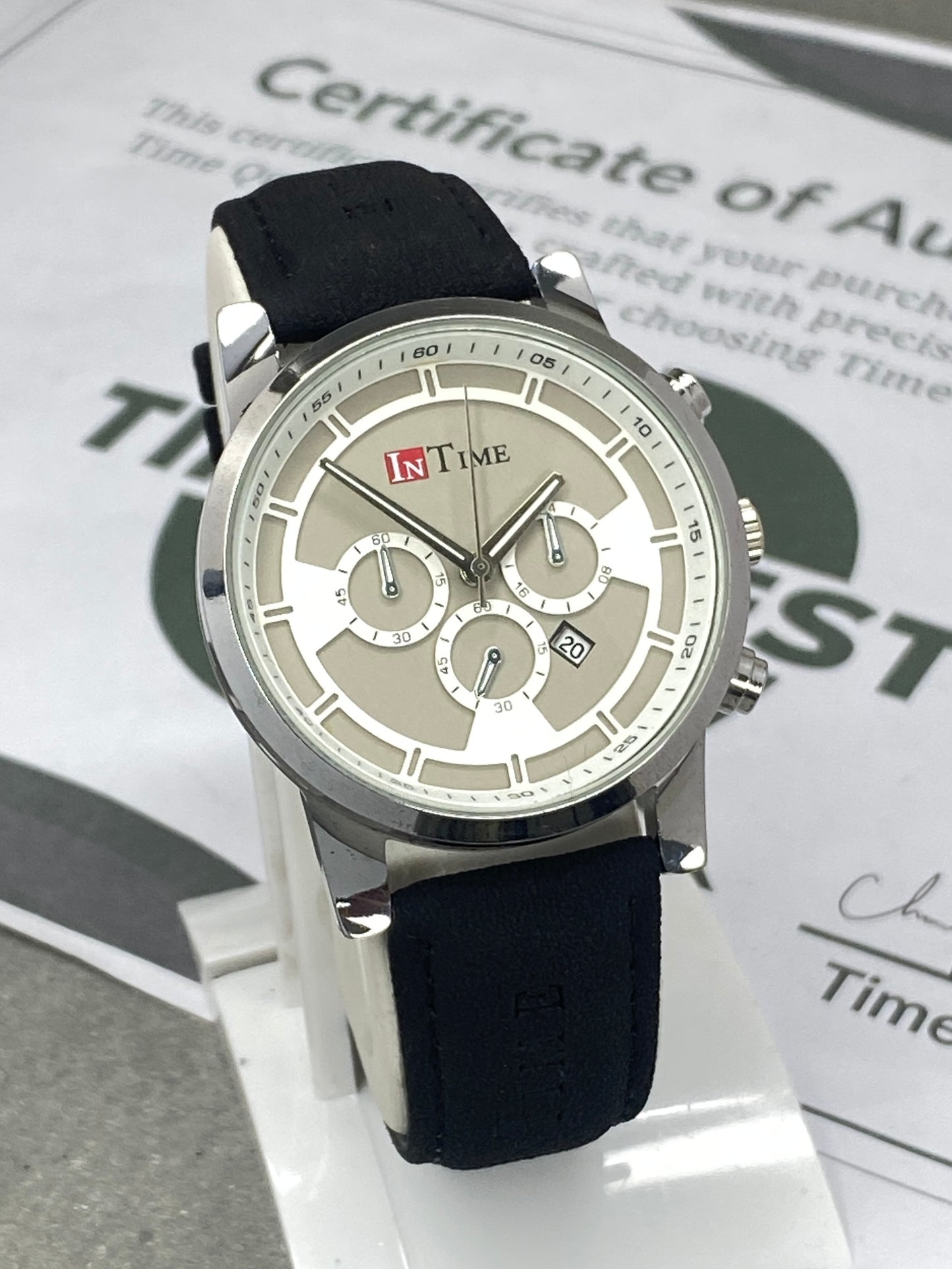 In Time Round Dial Analog Quartz Straps Watch With Date Display For Men