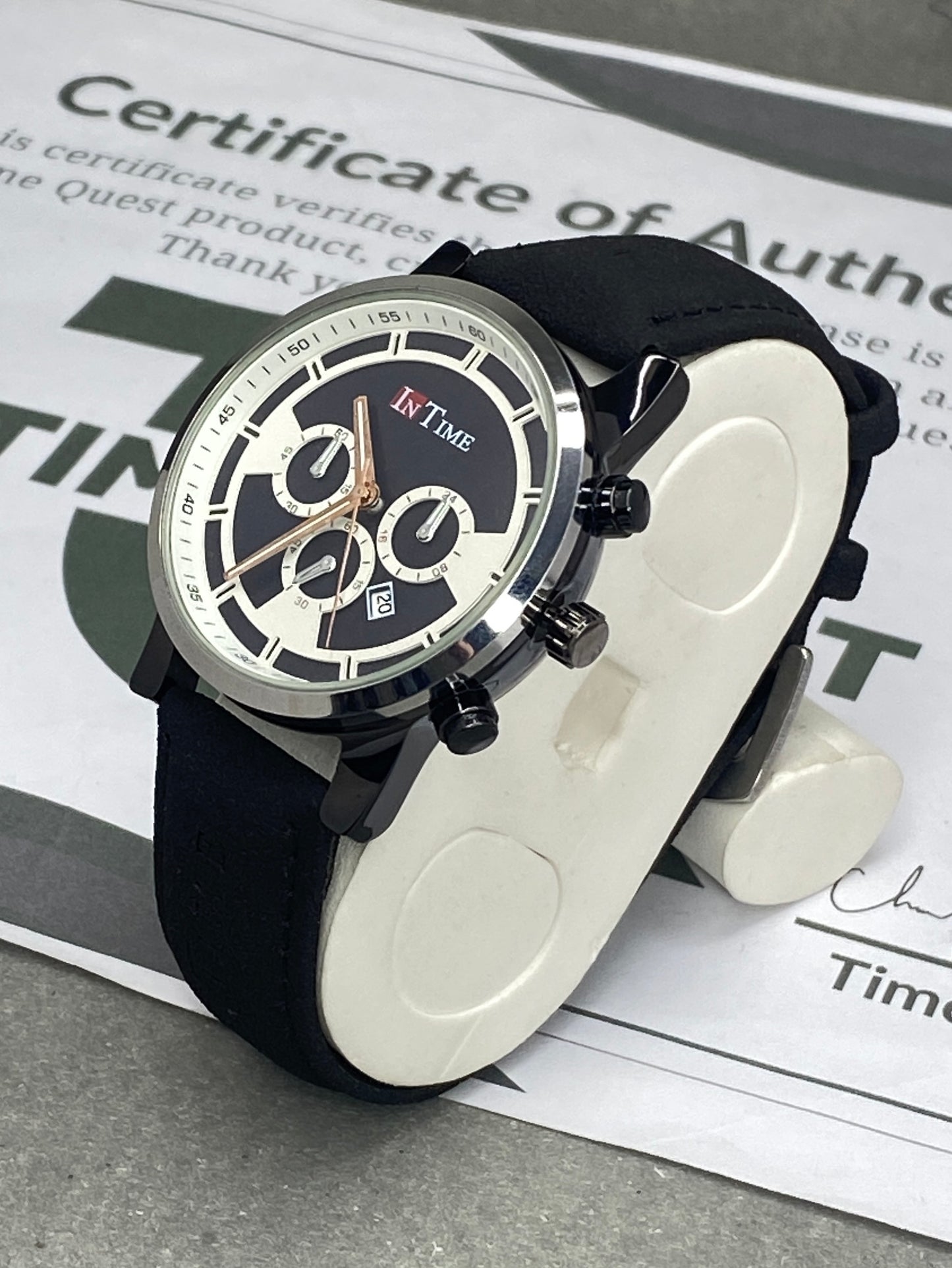 In Time Round Dial Analog Quartz Straps Watch With Date Display For Men