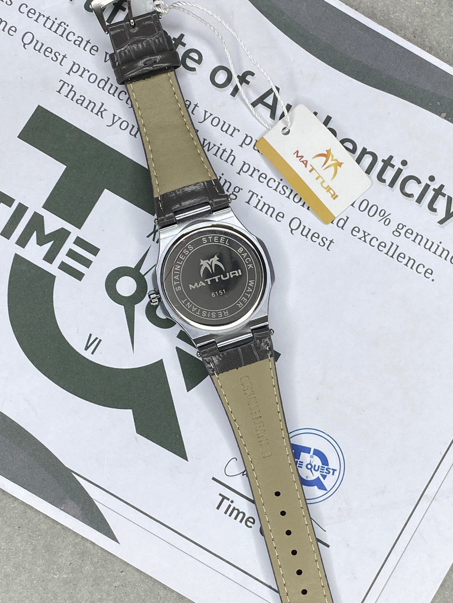 MATTURI Analog Quartz Movement Durable Straps Watch With Date Display For Men