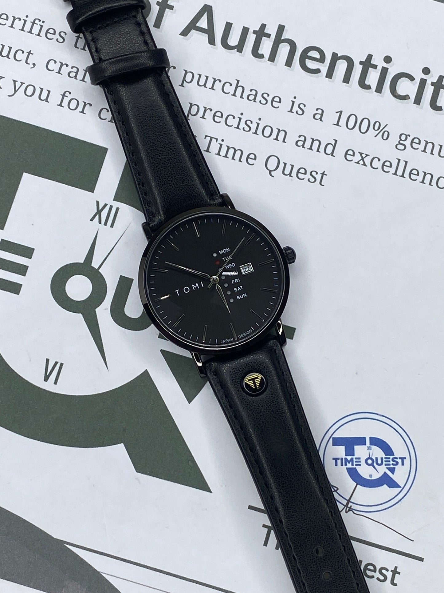 TOMI T-019 Classic Design Round Dial Straps Watch With Date & Day Display For Men