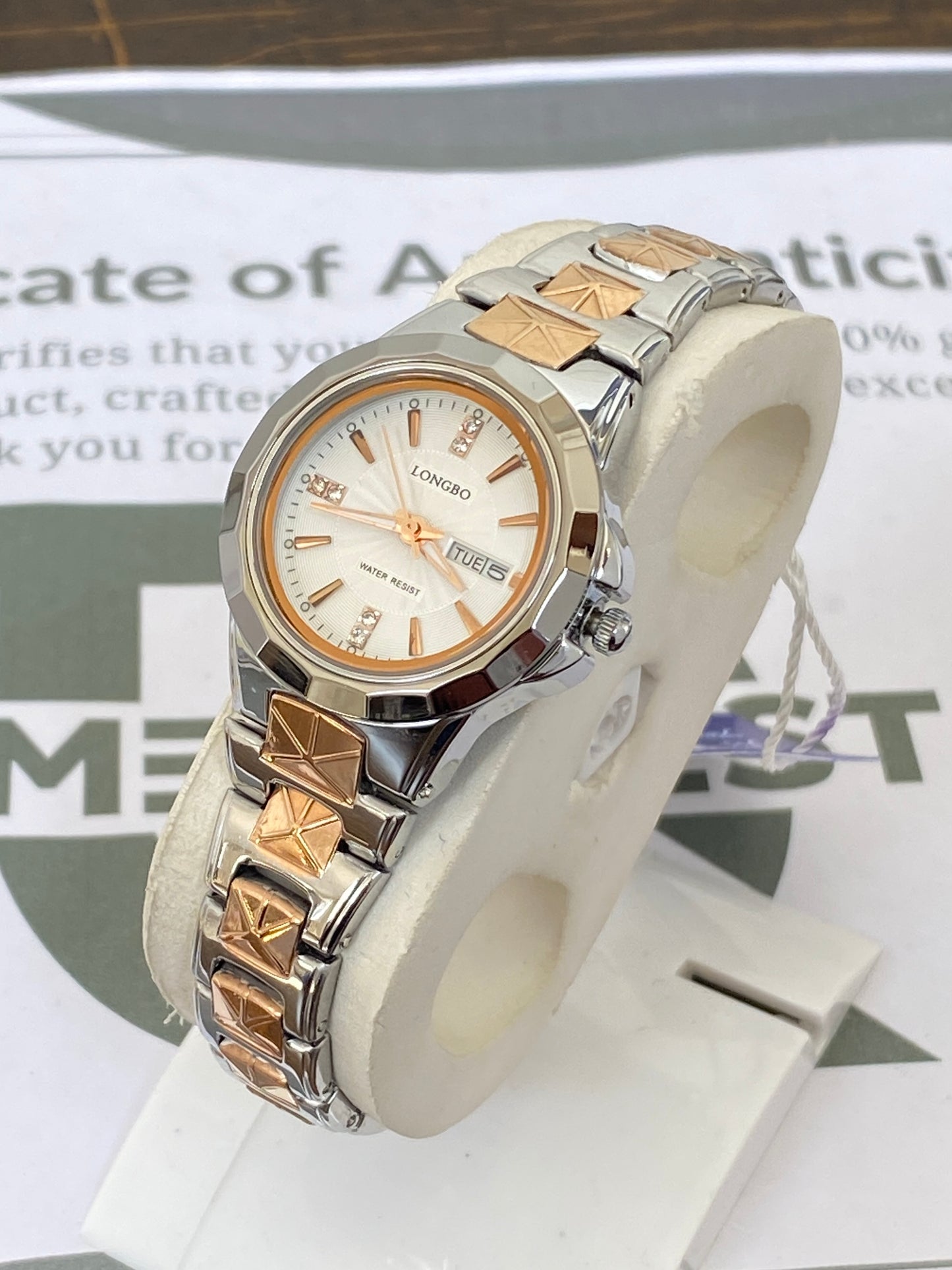 Longbo Stylish Round Dial Ladies Watch With Date & Day – Elegant Steel Chain Design