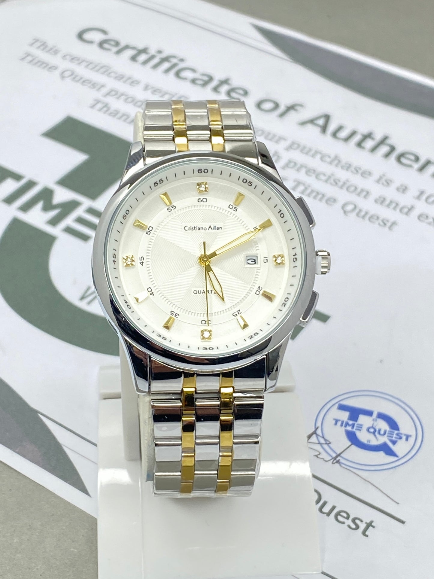 Cristiano Aillen Men’s Round Dial Analog Quartz Watch with Stainless Steel Chain and Date Display