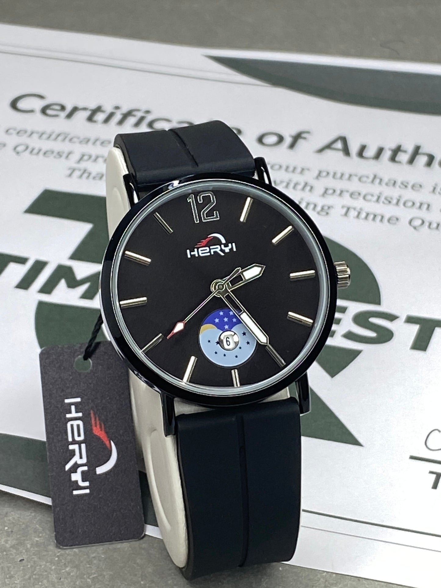 HERYI Analog Quartz Movement Round Dial Silicone Straps Watch With Date Display