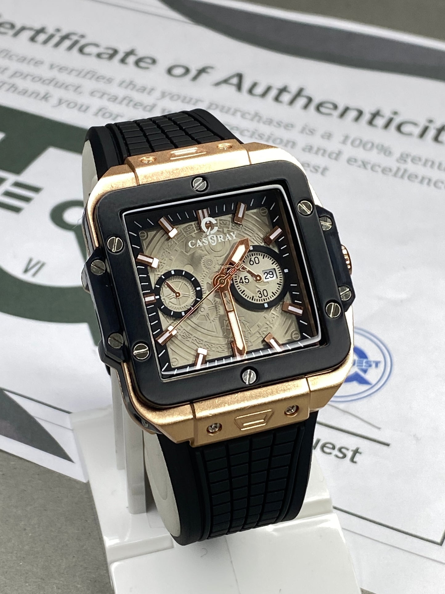 CASSRAY Men's Square Shape Metallic Dial Durable Rubber Straps Analog Quartz Watch With Date Display