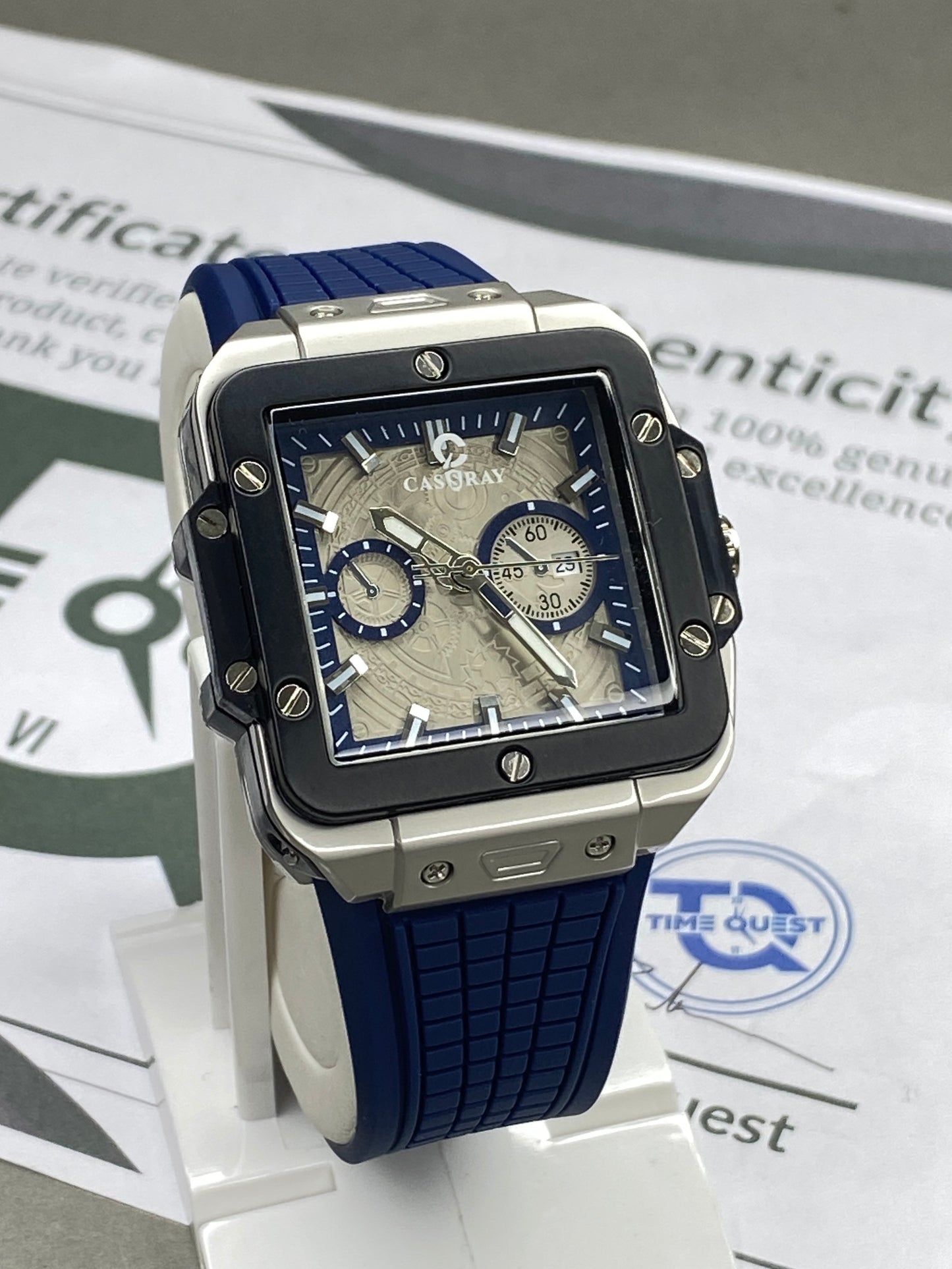 CASSRAY Square Shape Metallic Dial Rubber Straps Analog Quartz Watch With Date Display For Men