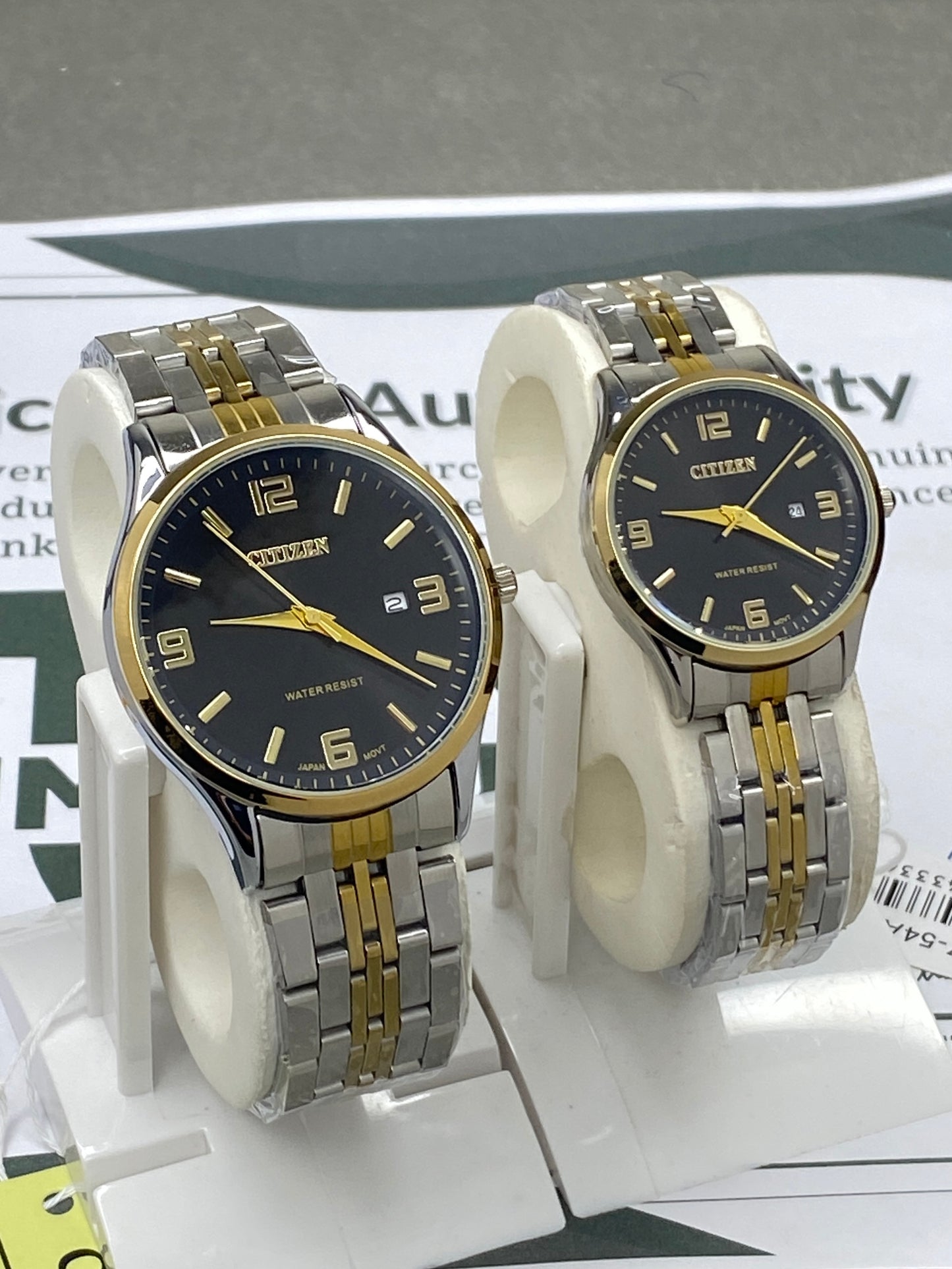 CITIZEN Analog Quartz Couple Watches With Date Display