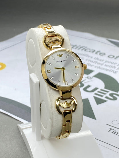 Luxury Round Dial Analog Display Stainless Steel Chain Watch for Ladies – A Perfect Gift for Her