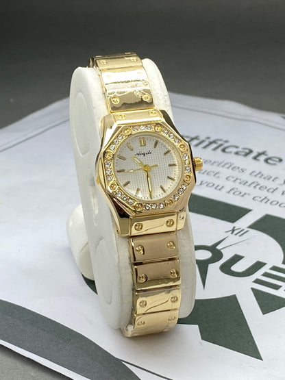AOQILI Luxury Octagonal Dial Stainless Steel Ladies Watch – An Perfect Gift for Her