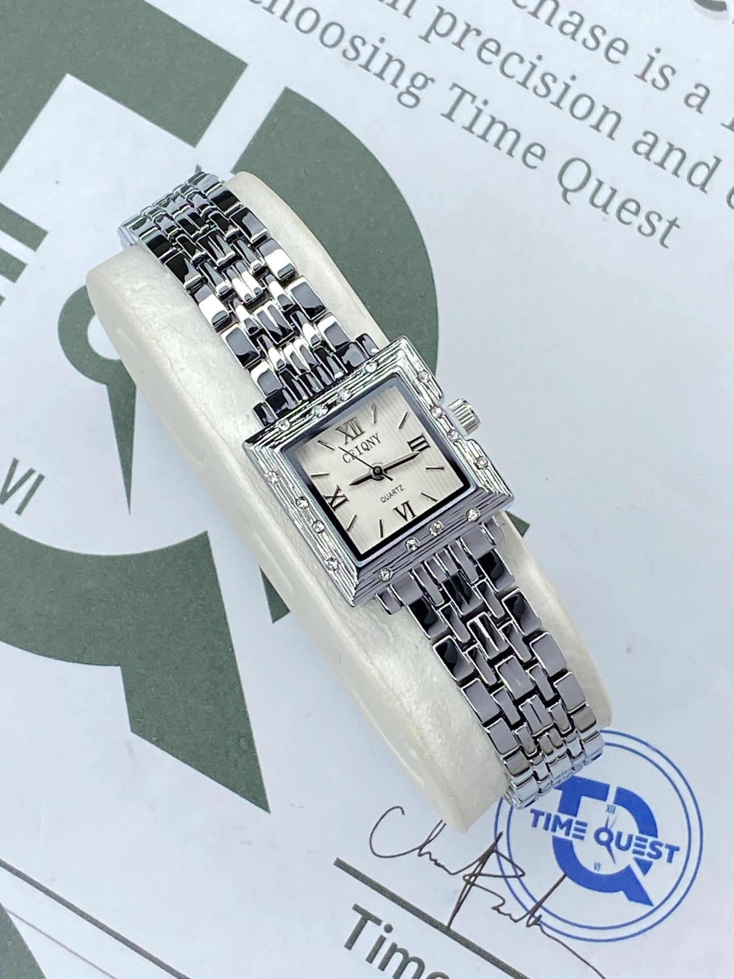 CEIQNY Luxury Square Dial Stainless Steel Chain Watch for Ladies – An Elegant Gift for Her