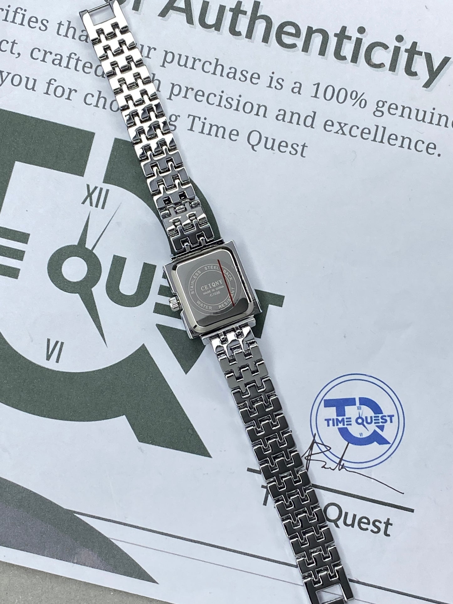 CEIQNY Luxury Square Dial Stainless Steel Chain Watch for Ladies – An Elegant Gift for Her