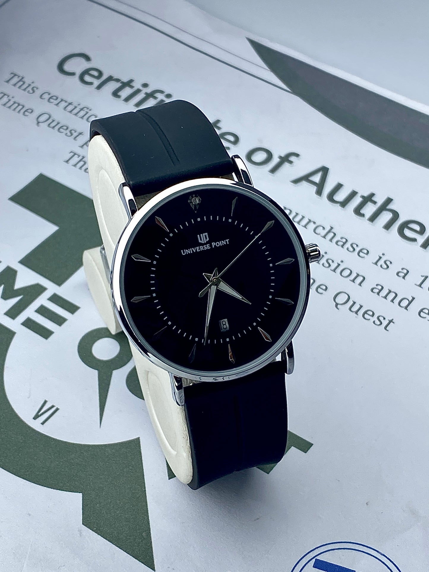 Universe Point Slim Design Round Dial Magnetic Master Lock & Silicone Straps Watch For Men