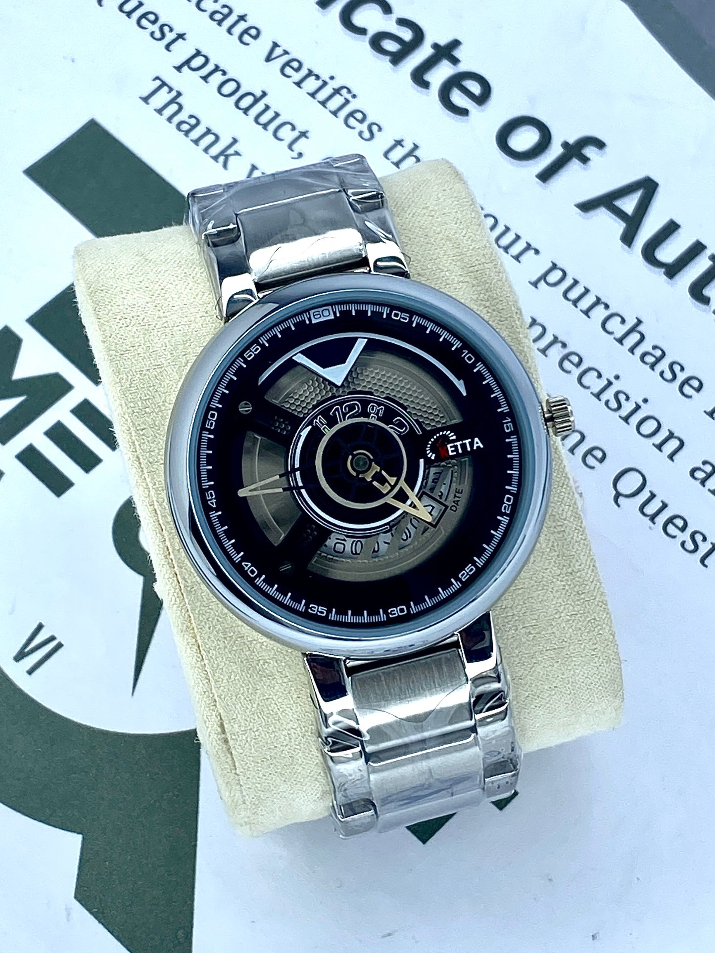 KETTA Round Dial Analog Quartz Movement Watch with Stainless Steel Chain and Date Display For Men