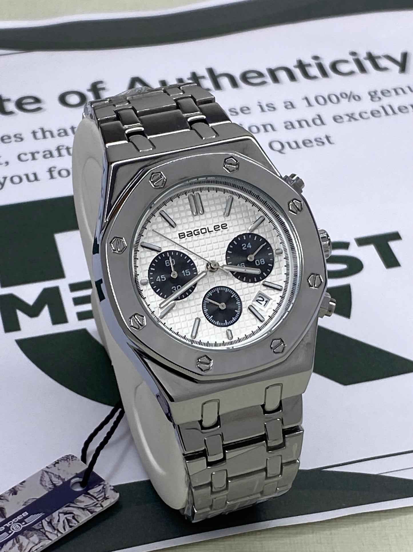 Premium Men’s Stainless Steel Chain Chronograph Wristwatch with Date Display