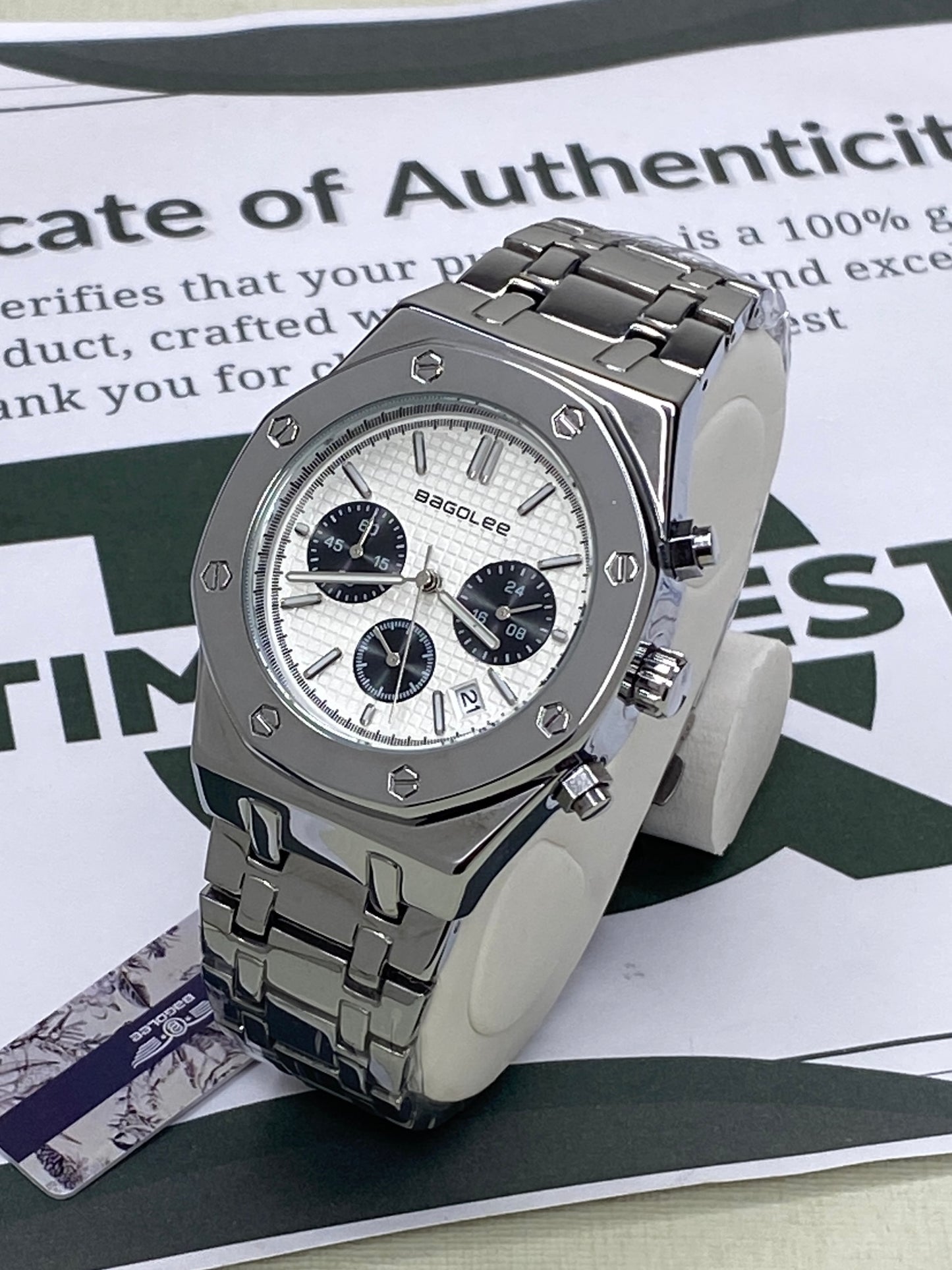 Premium Men’s Stainless Steel Chain Chronograph Wristwatch with Date Display