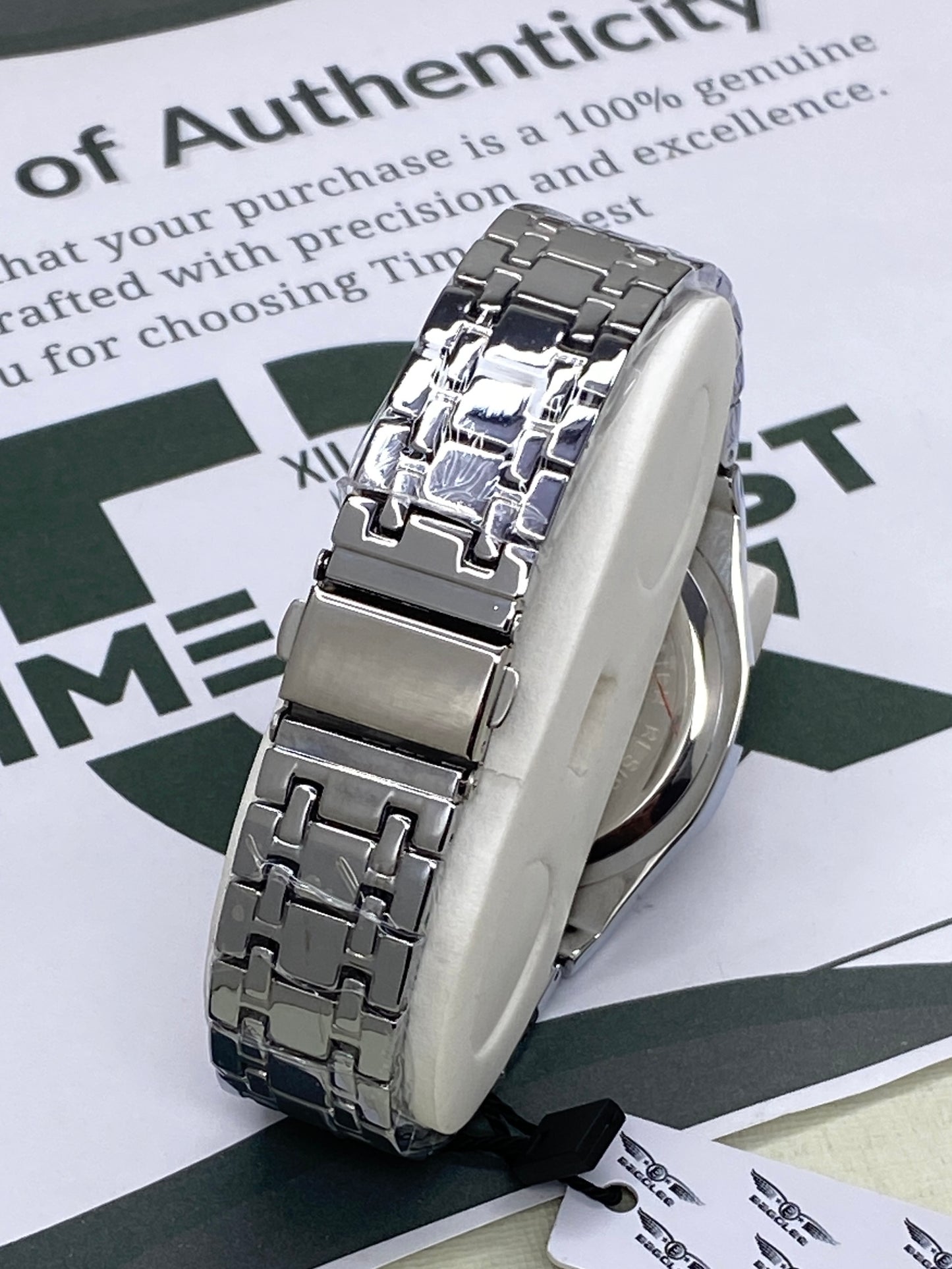 Premium Men’s Stainless Steel Chain Chronograph Wristwatch with Date Display