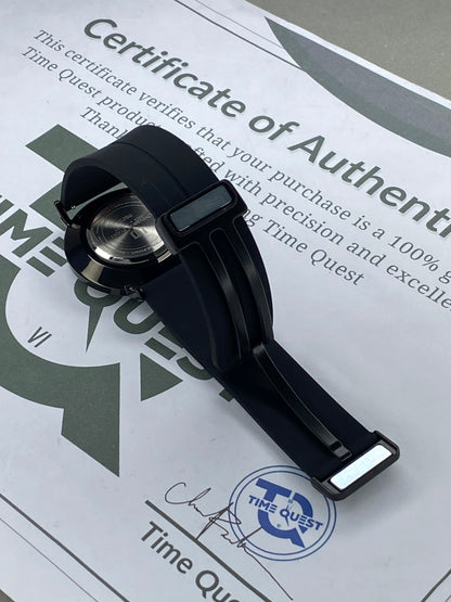 Universe Point Round Dial Analog Quartz Men's Watch With Silicone Strap Magnetic Lock and Date Display