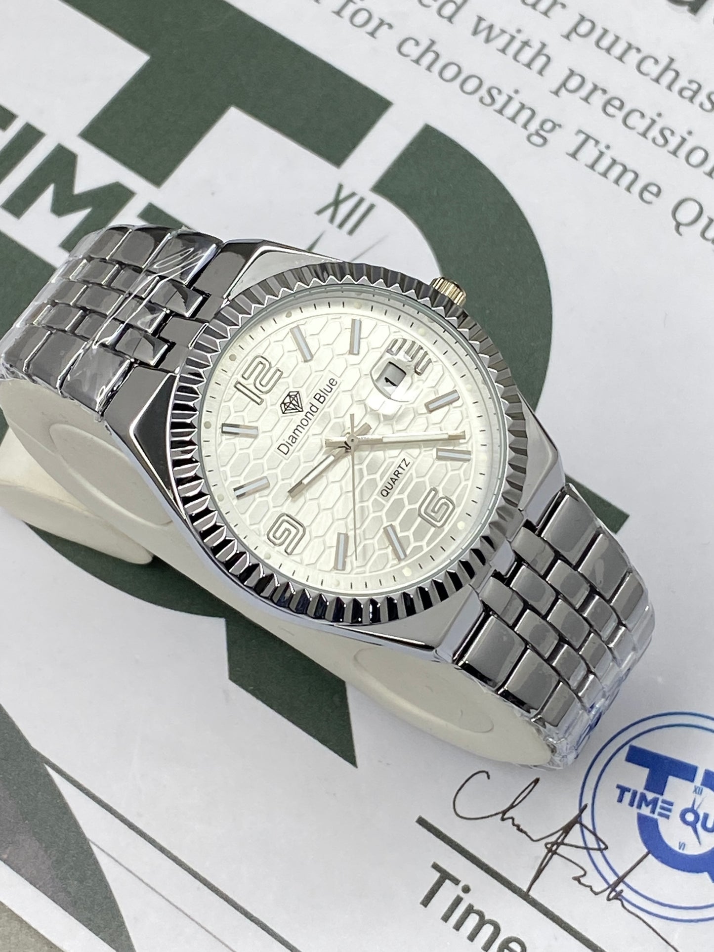 Luxury Round Dial Analog Quartz Chain Watch for Men with Date Display