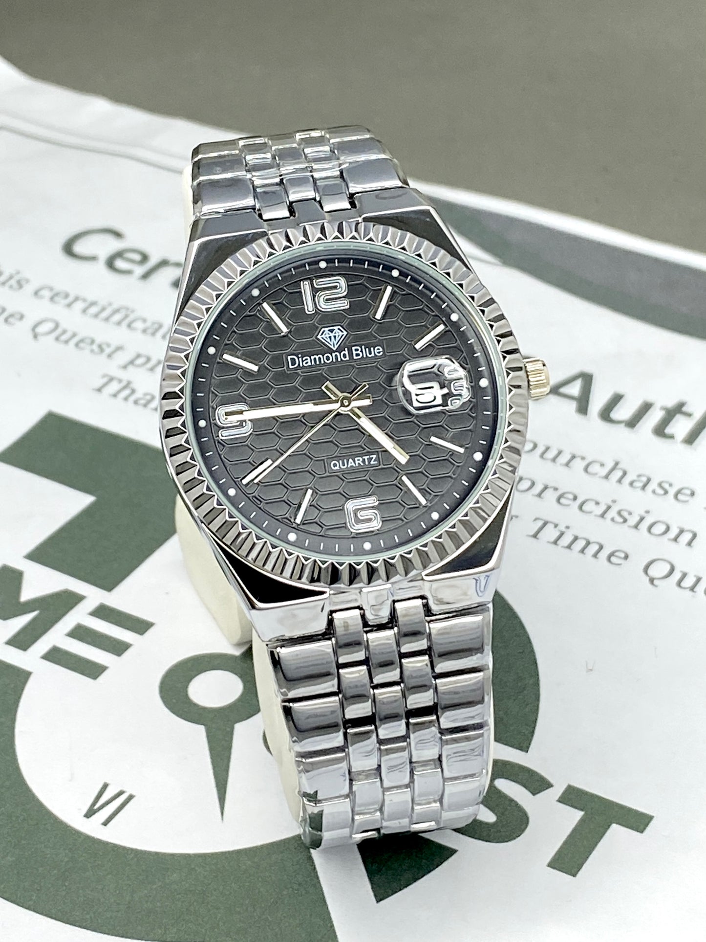 Luxury Round Dial Analog Quartz Chain Watch for Men with Date Display