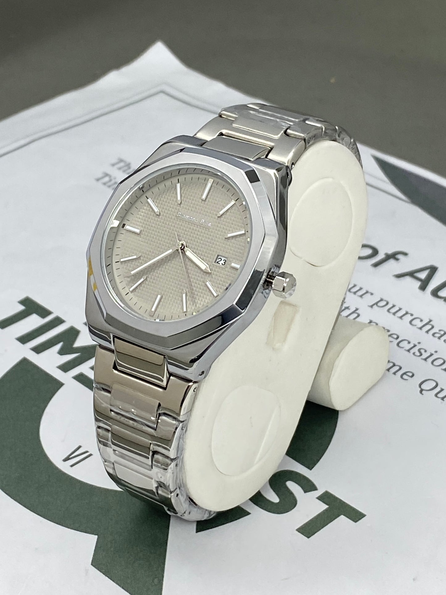 Classic Octagonal Dial Stainless Steel Analog Quartz Chain Watch for Men with Date Display