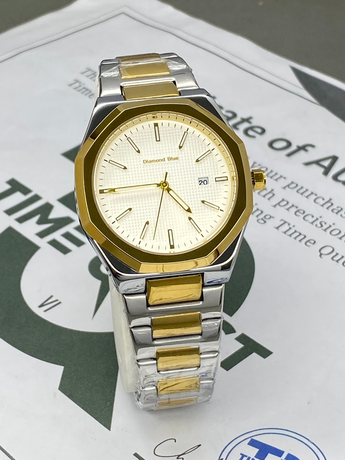 Classic Octagonal Dial Stainless Steel Analog Quartz Chain Watch for Men with Date Display